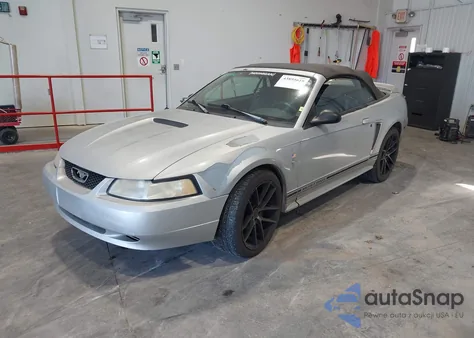 2000 Ford Mustang z USA, uszkodzony, nr VIN 1FAFP4443YF201822